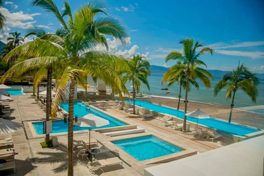 Harbor 13008A Artistic Beachfront Studio By Moikkarentals Puerto Vallarta Bagian luar foto