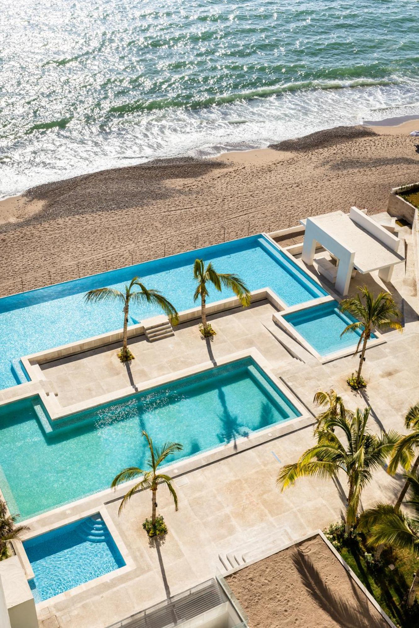 Harbor 13008A Artistic Beachfront Studio By Moikkarentals Puerto Vallarta Bagian luar foto